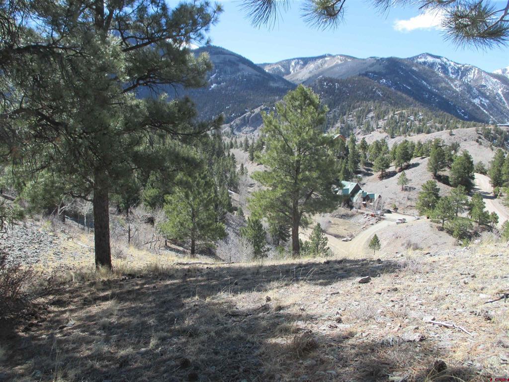 410 Gold Avenue Property Photo 2