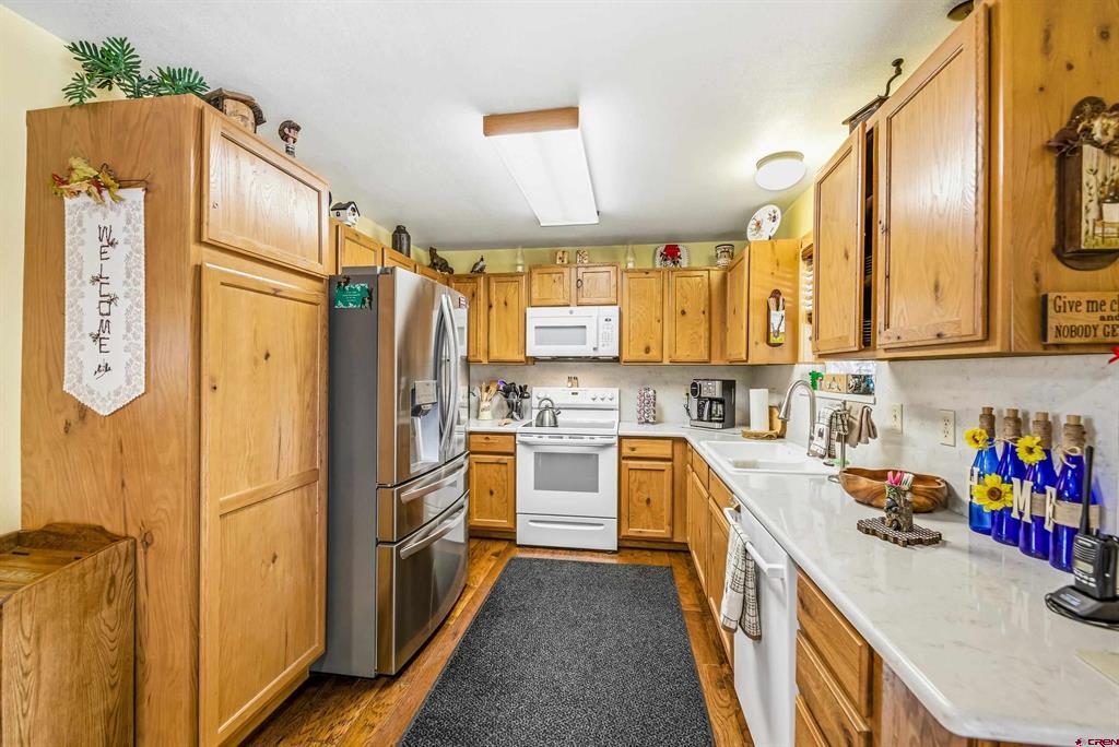 200 Lake Road Property Photo 9