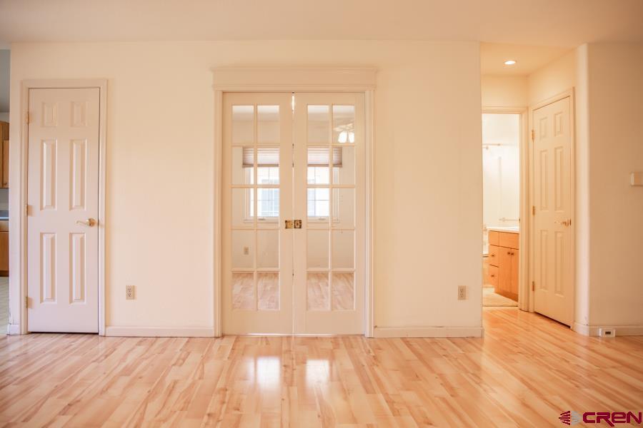 401 Grand Avenue Property Photo 10
