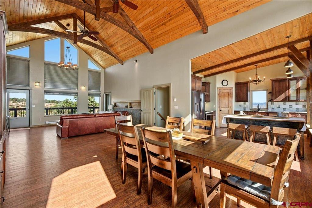 999 Coral Bell Drive Property Photo 7