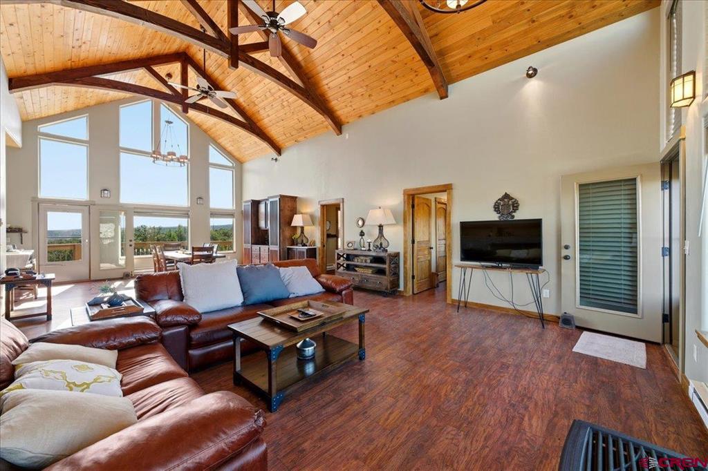 999 Coral Bell Drive Property Photo 11