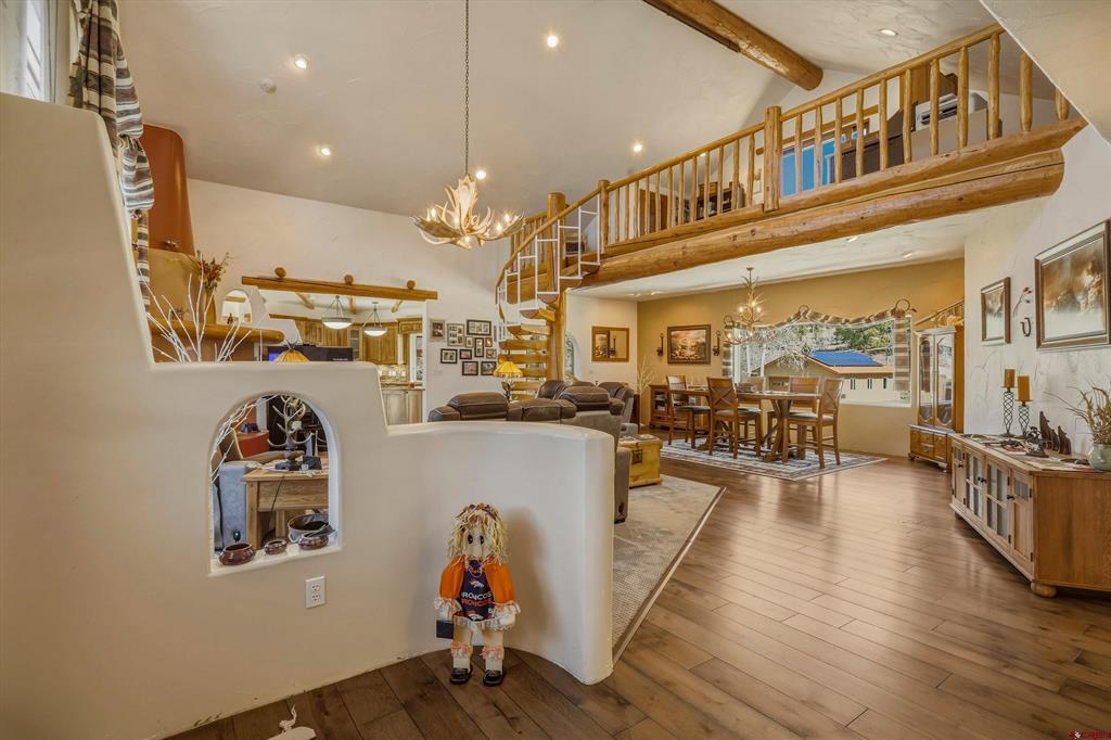 258 N Skyline Drive Property Photo 6