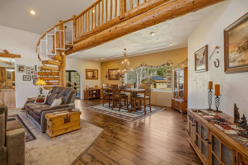 258 N Skyline Drive Property Photo 7