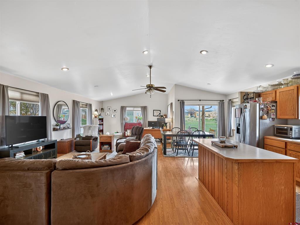 312 Meadows Circle Property Photo 8