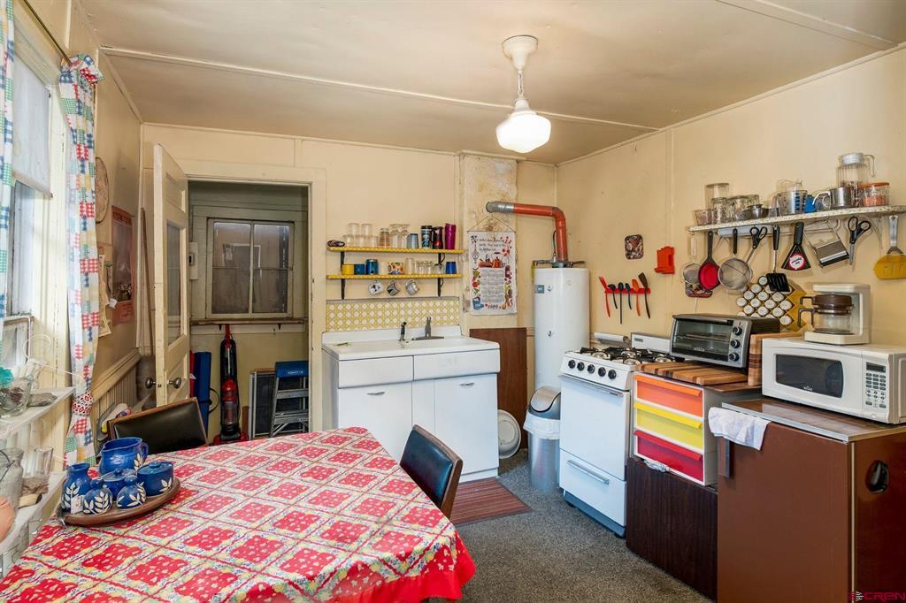 315 Elk Avenue Property Photo 7