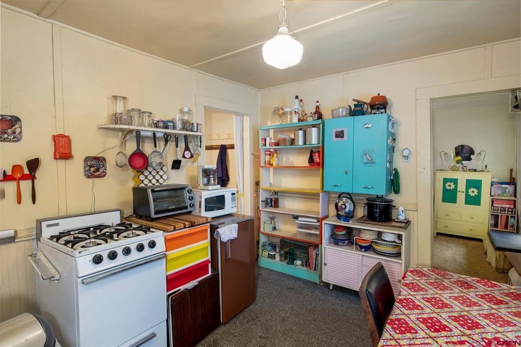 315 Elk Avenue Property Photo 8