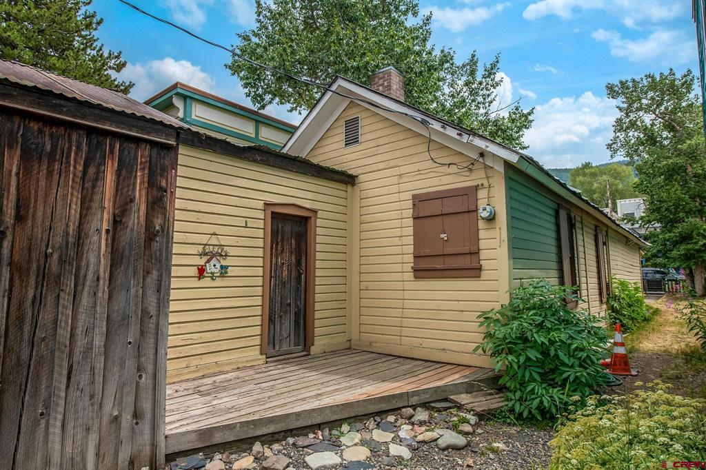 315 Elk Avenue Property Photo 16