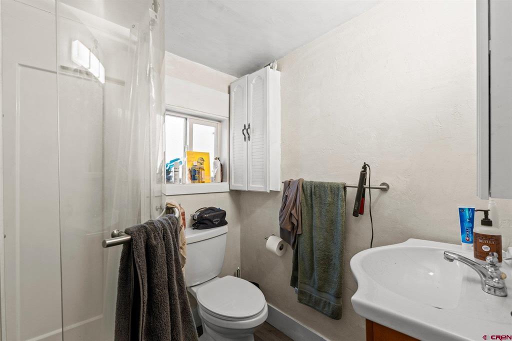 555 E 7th Avenue Property Photo 33
