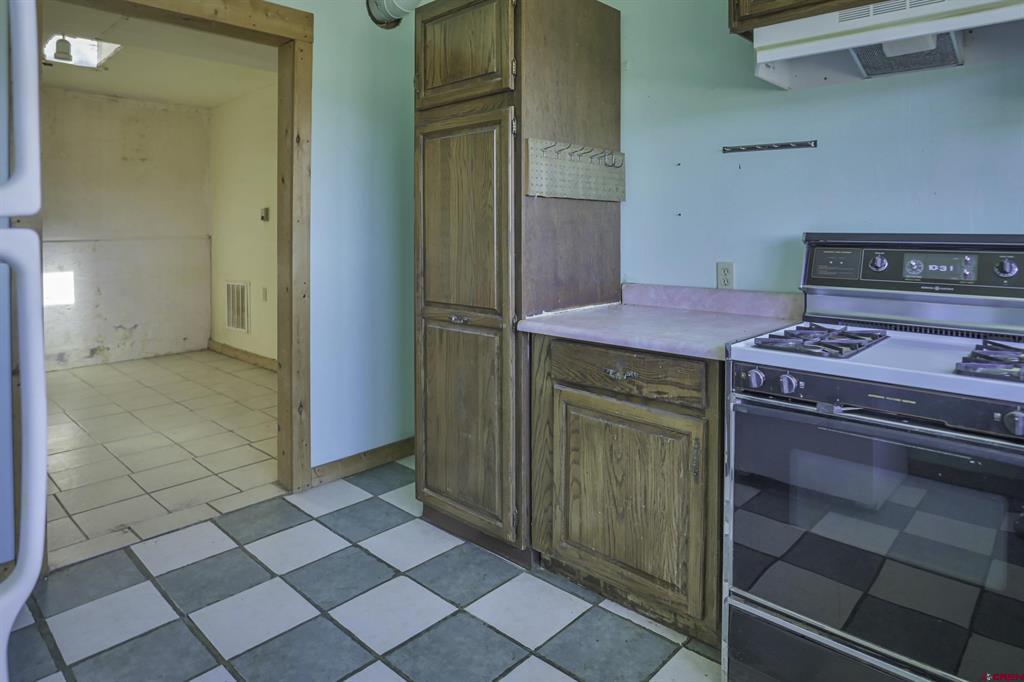 23500 Ridge Road Property Photo 10