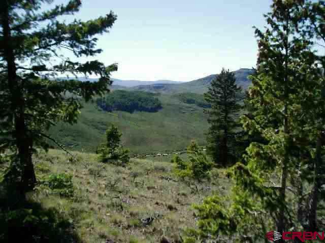 721 Crest Drive Property Photo 2