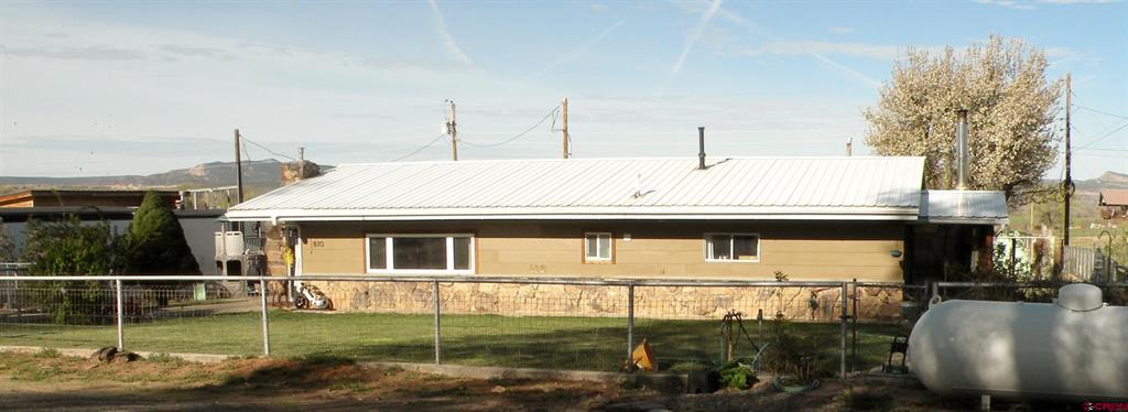 810 Grape Street Property Photo 3