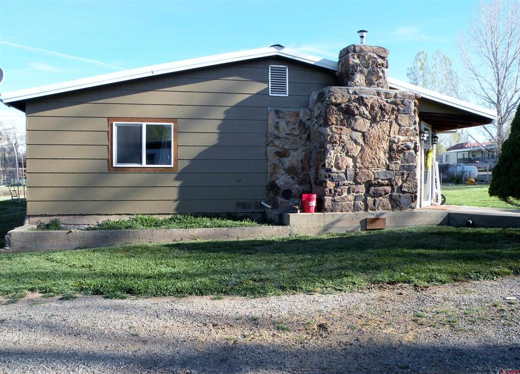 810 Grape Street Property Photo 5