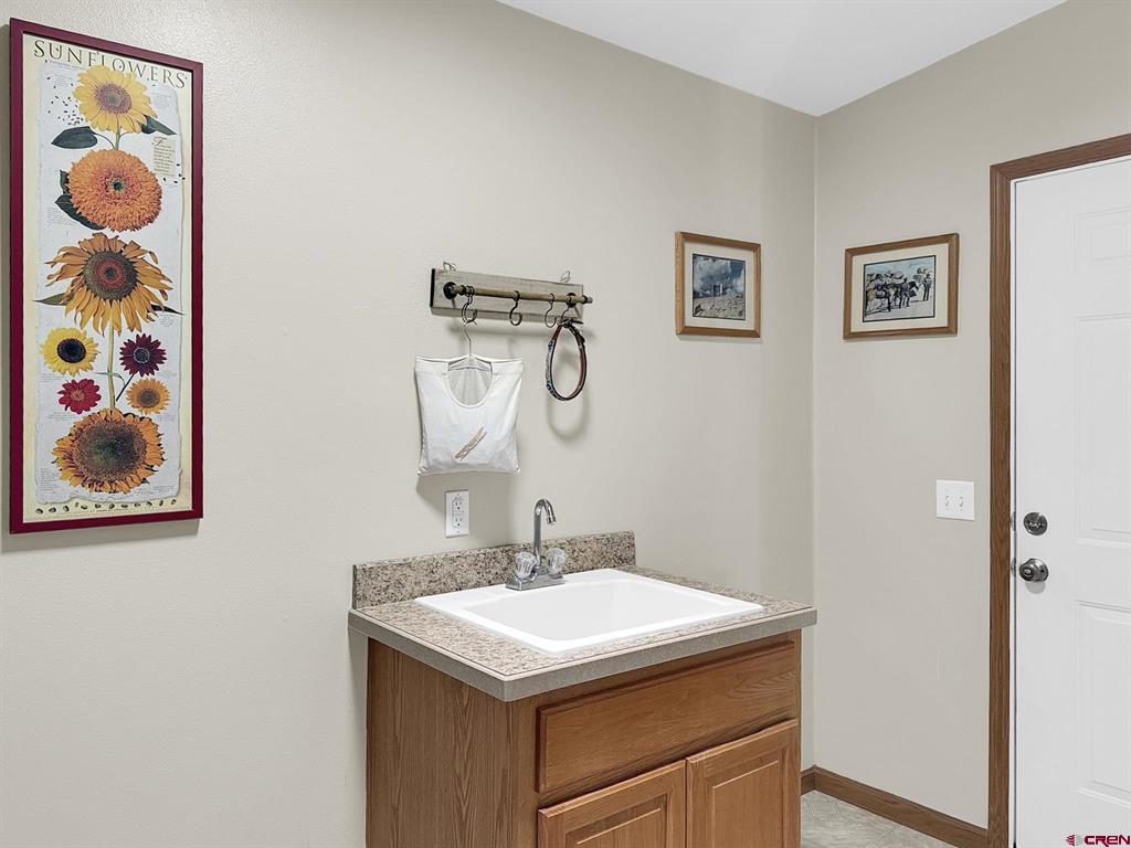 40331 D Road Property Photo 40