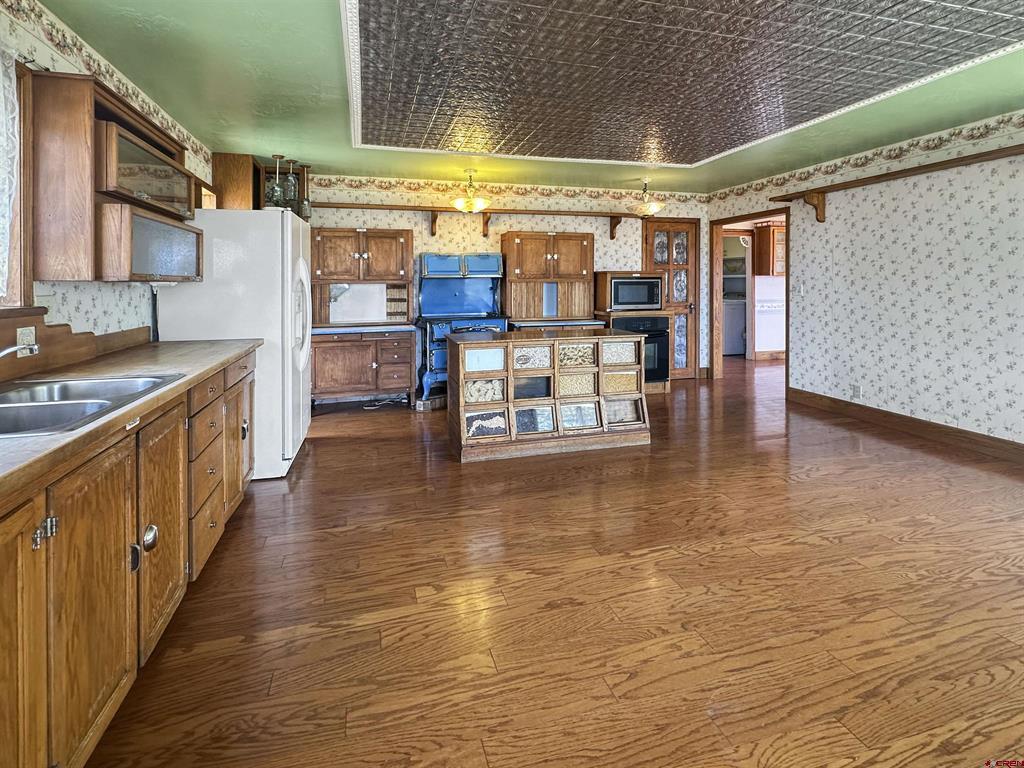 21615 Road S Property Photo 3