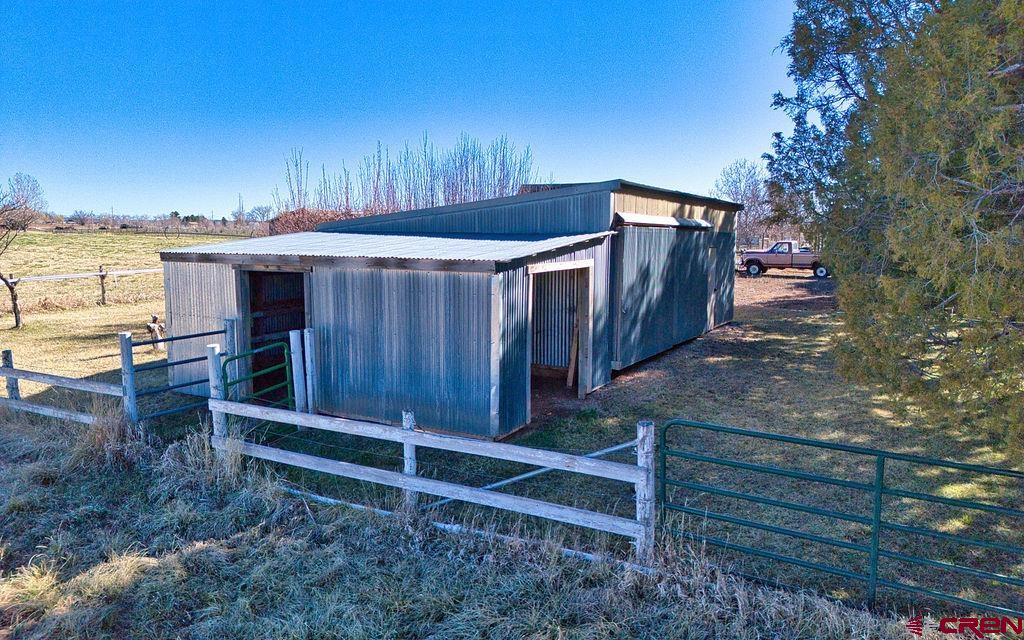 21615 Road S Property Photo 25