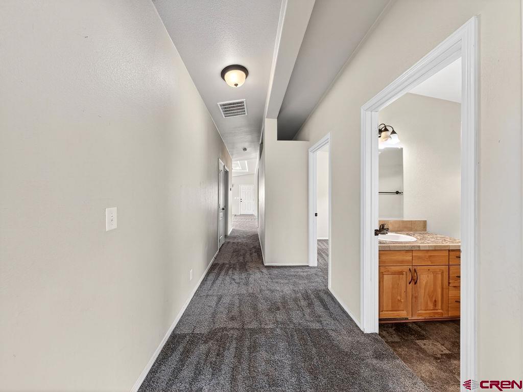 125 E Menefee Street Property Photo 11