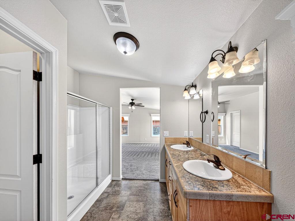 125 E Menefee Street Property Photo 19