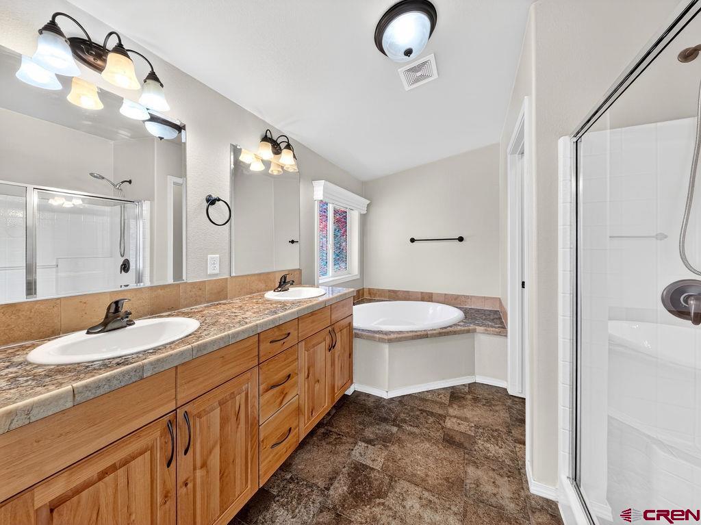 125 E Menefee Street Property Photo 21