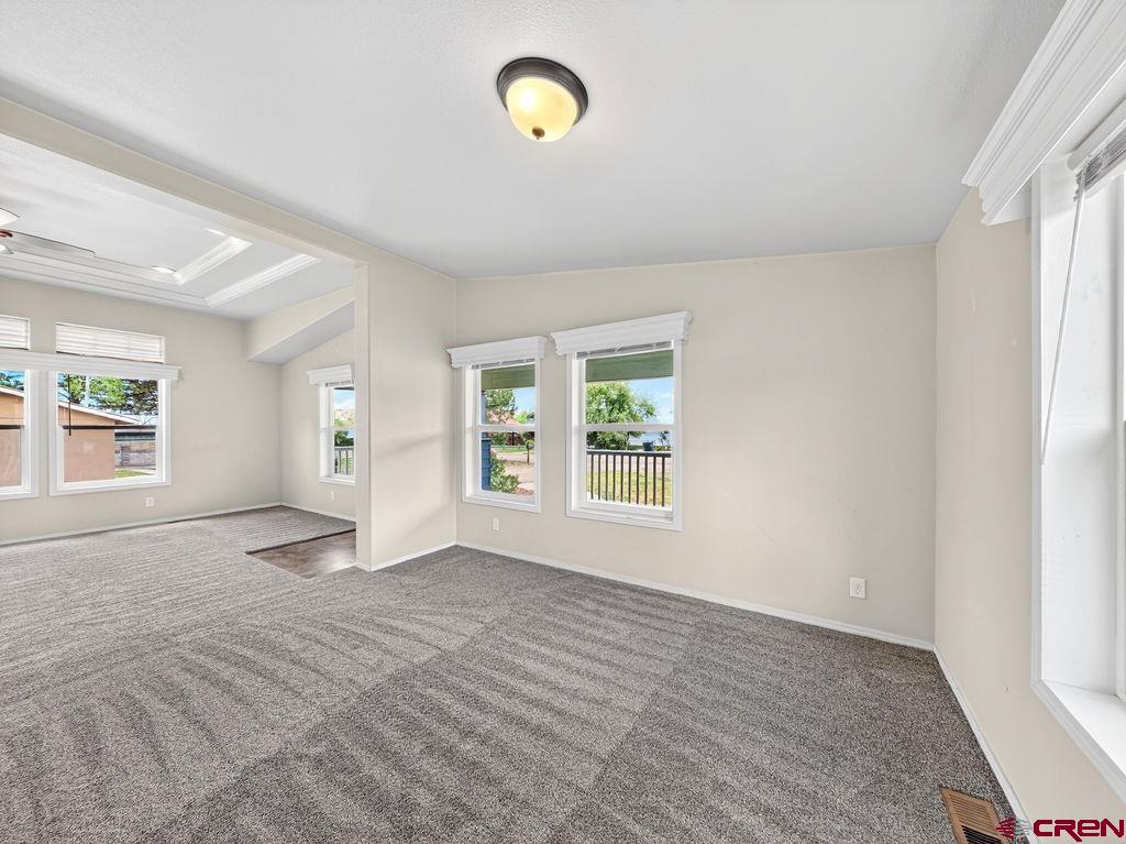 125 E Menefee Street Property Photo 26
