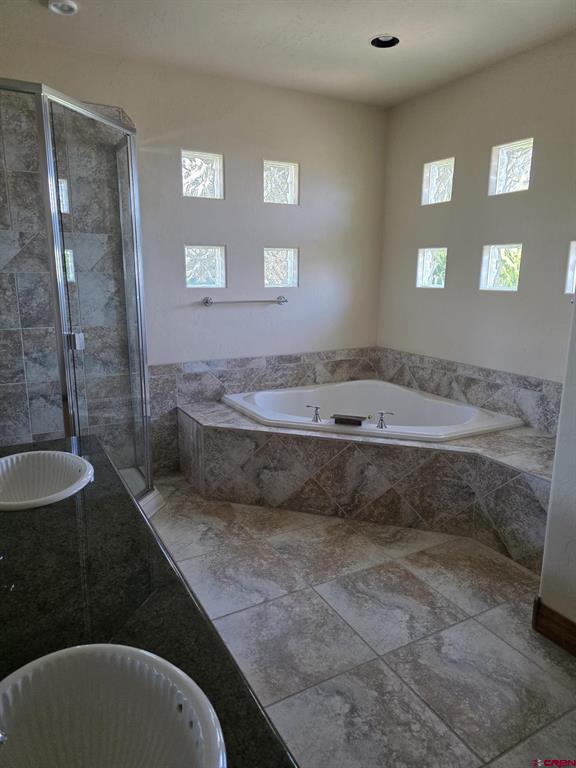 3000 Belle Haven Way Property Photo 44