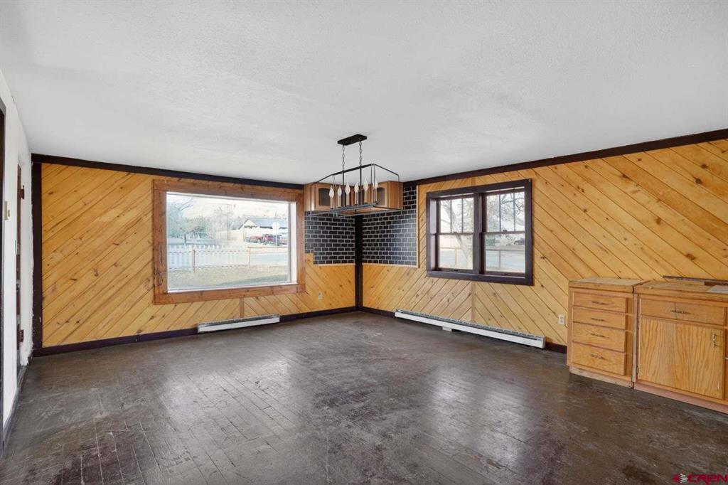 501 E 2nd Street Property Photo 18