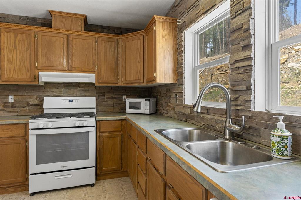 607 Forest Lakes Drive Property Photo 6