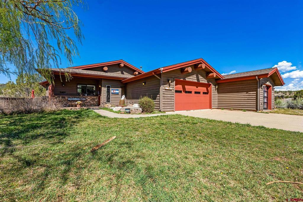 768 & 760 Bardin Drive Property Photo 2