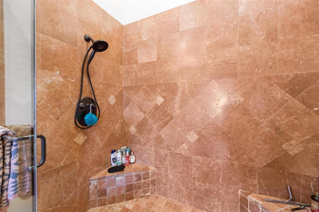 457 Cameron Place Property Photo 16