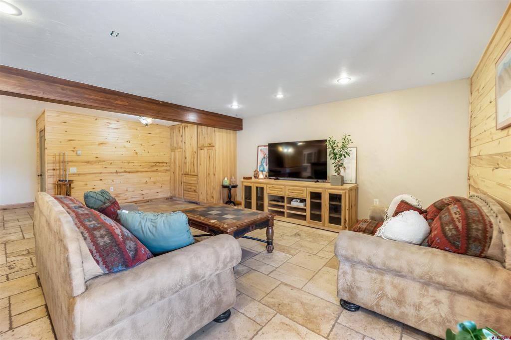 457 Cameron Place Property Photo 29