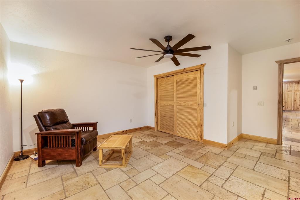 457 Cameron Place Property Photo 31