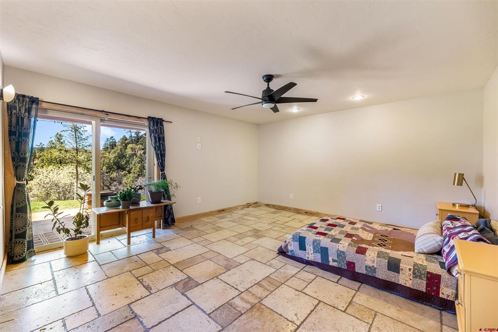 457 Cameron Place Property Photo 32