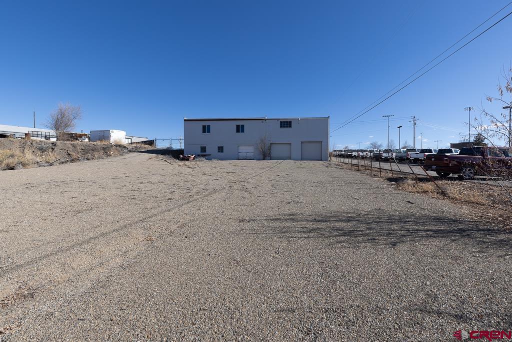 27 S Broadway Property Photo 4
