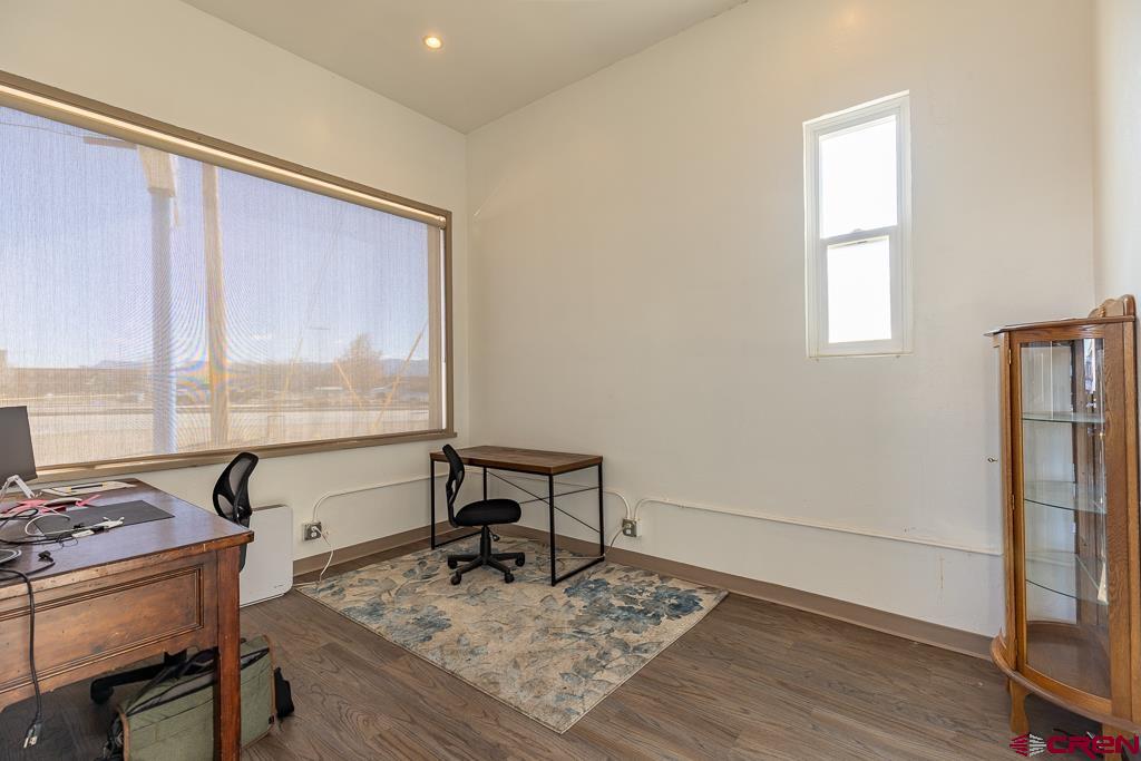 27 S Broadway Property Photo 8