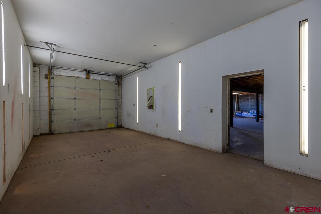 27 S Broadway Property Photo 18