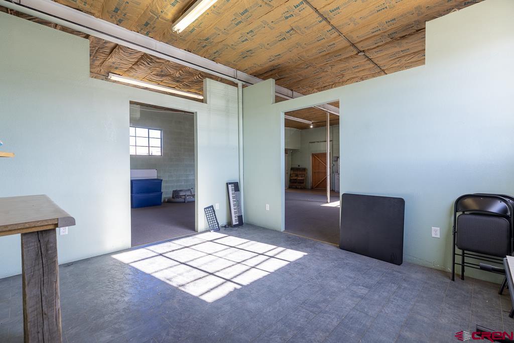 27 S Broadway Property Photo 24