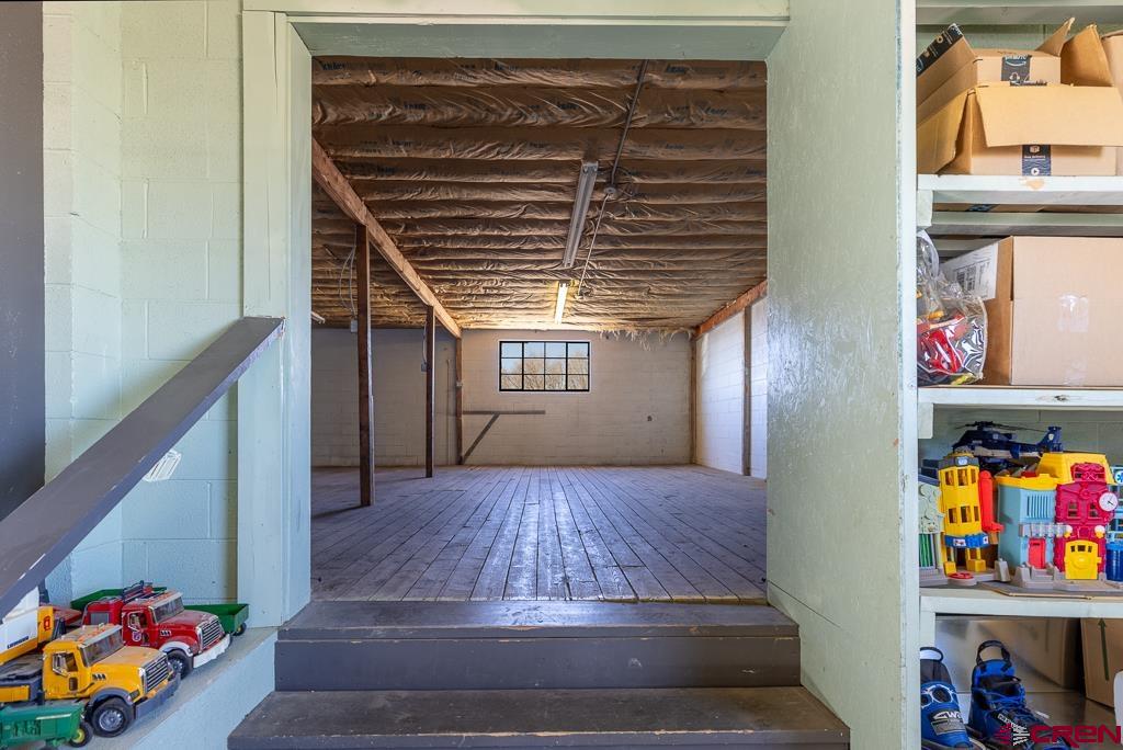 27 S Broadway Property Photo 25