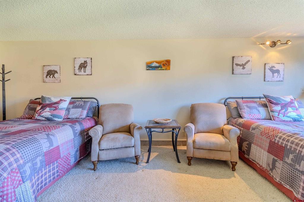 314 N Tamarron Dr Property Photo 9