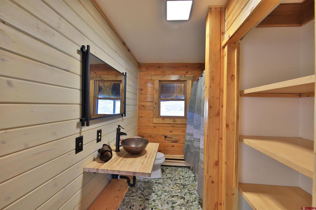 10822 60 3/4 Road Property Photo 15