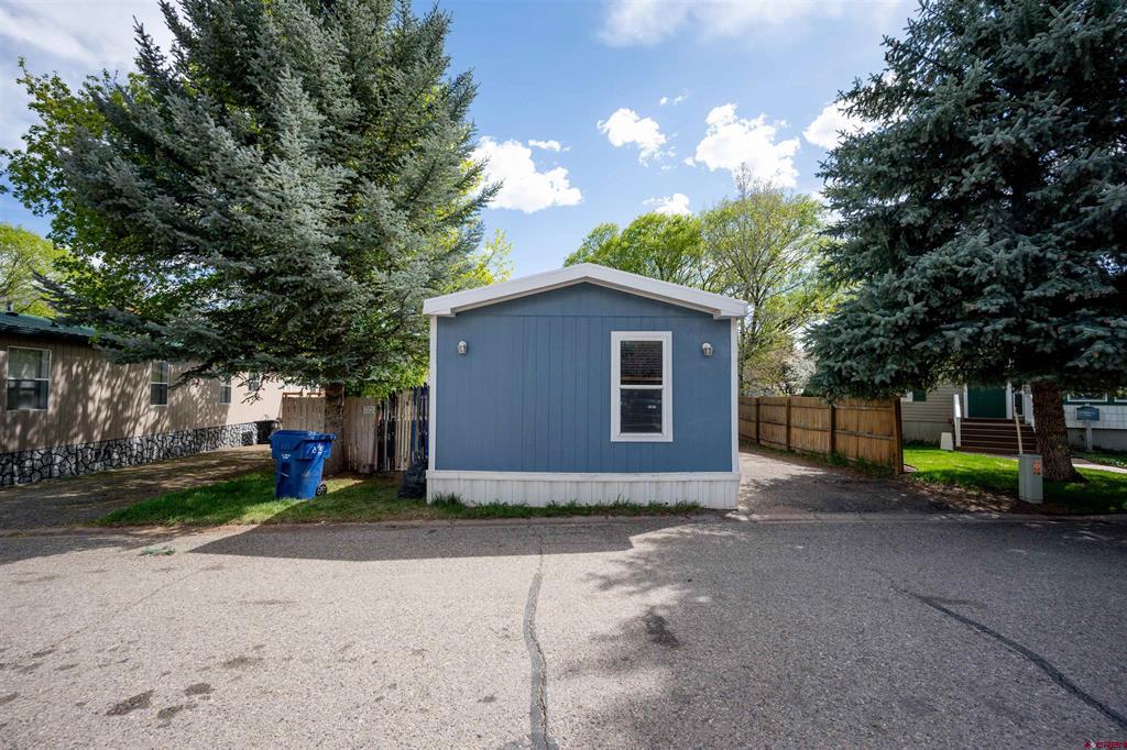 2 Mulberry Way Property Photo 3