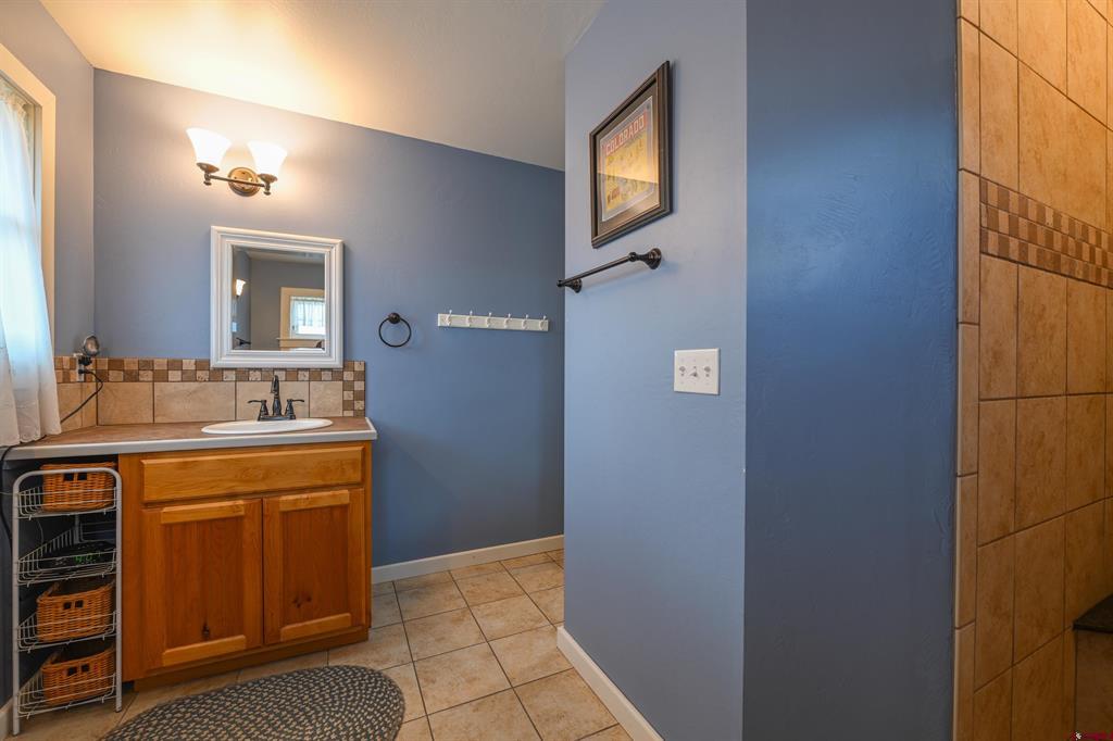 384 White Stallion Circle Property Photo 17