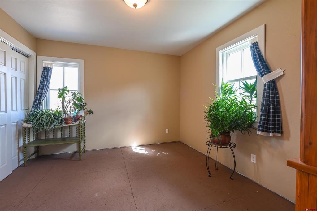 384 White Stallion Circle Property Photo 30