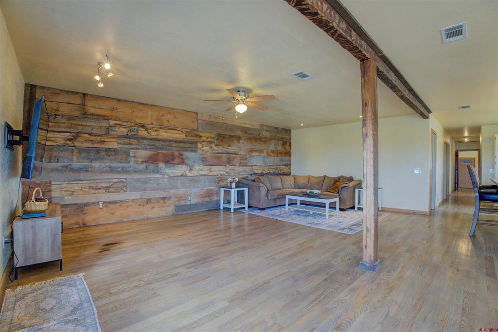 175 Cr J.6 Property Photo 7
