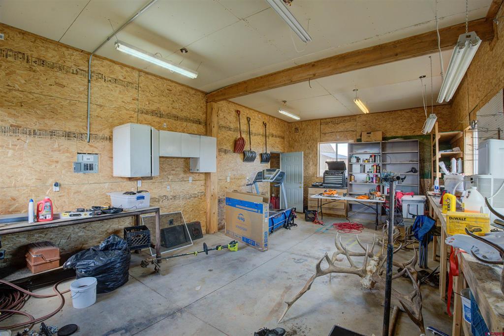 175 Cr J.6 Property Photo 24