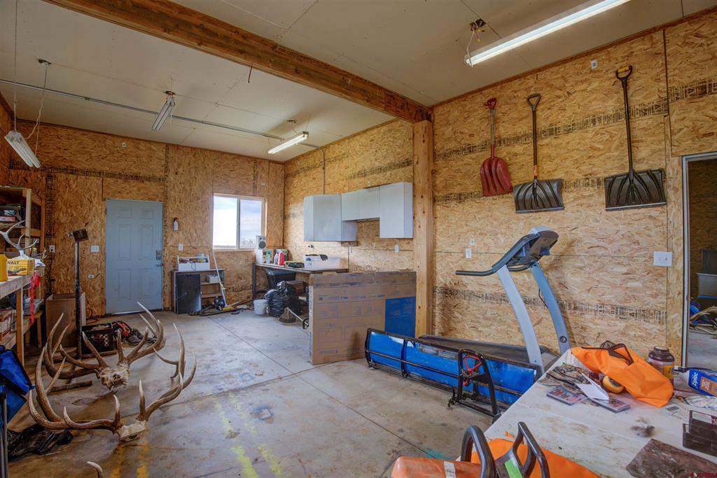 175 Cr J.6 Property Photo 25