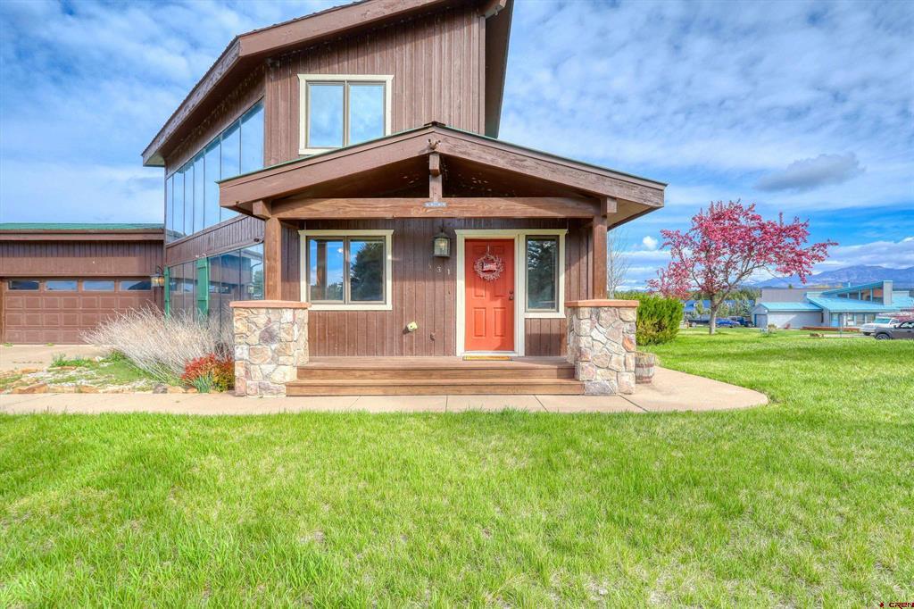 631 Lakeside Drive Property Photo 4