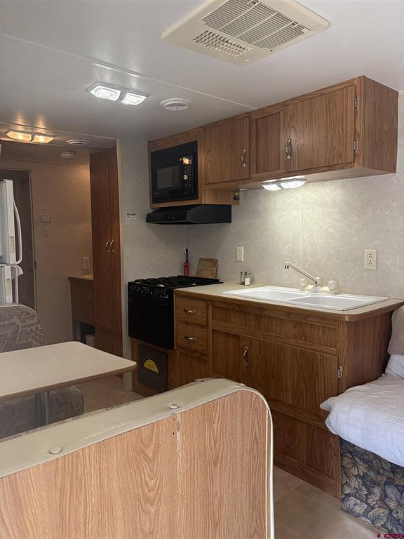 106 Apple Court Property Photo 18