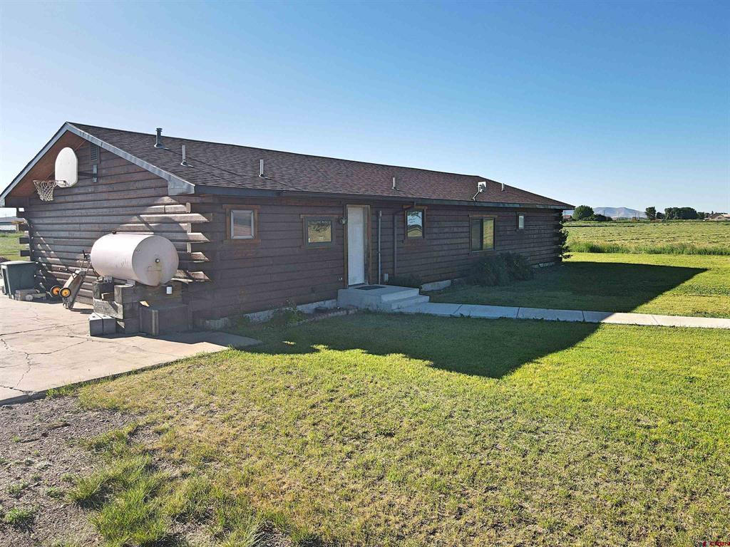 19065 County Road 20 Property Photo 4