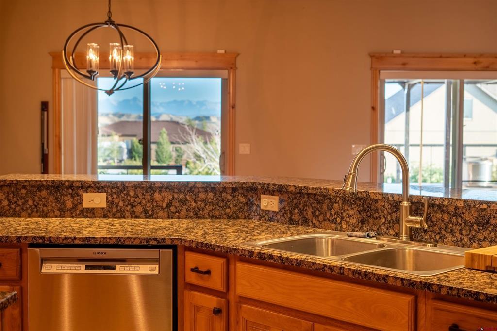 69072 Oak Grove Road Property Photo 1