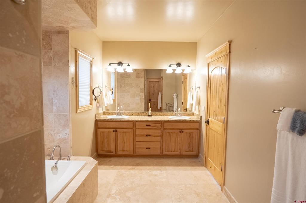 69072 Oak Grove Road Property Photo 15