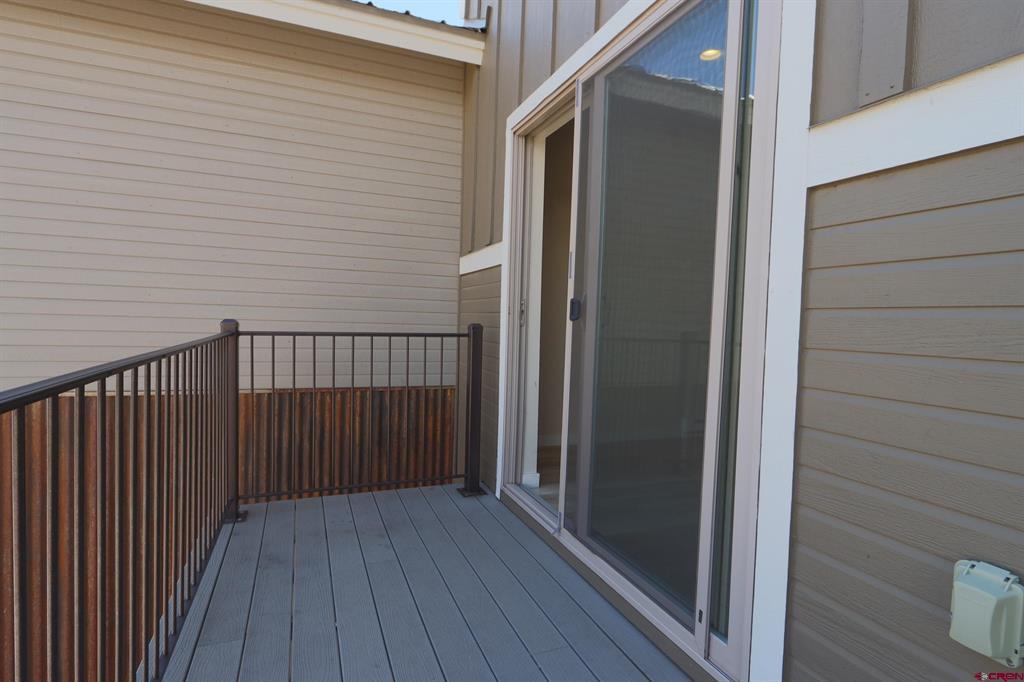 300 Joseph Lane Property Photo 6